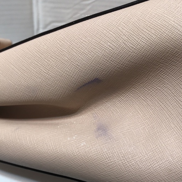 Michael Kors saffiano leather satchel with multiple compartments and zipper - Picture 11 of 11